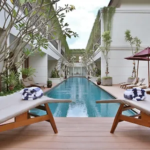 Lagoon Hotel Seminyak